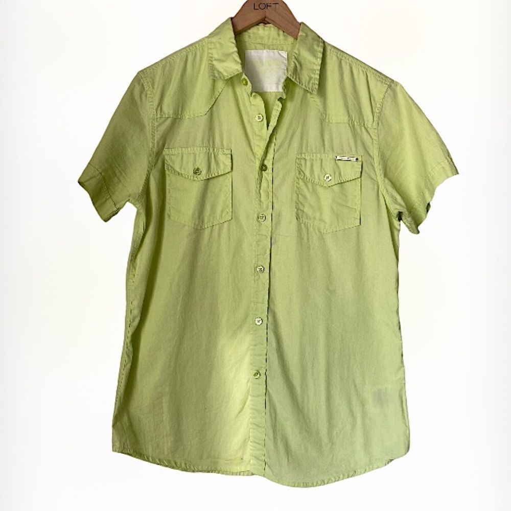 GUESS Men’s Short Sleeve Light Green Button Down Shirt